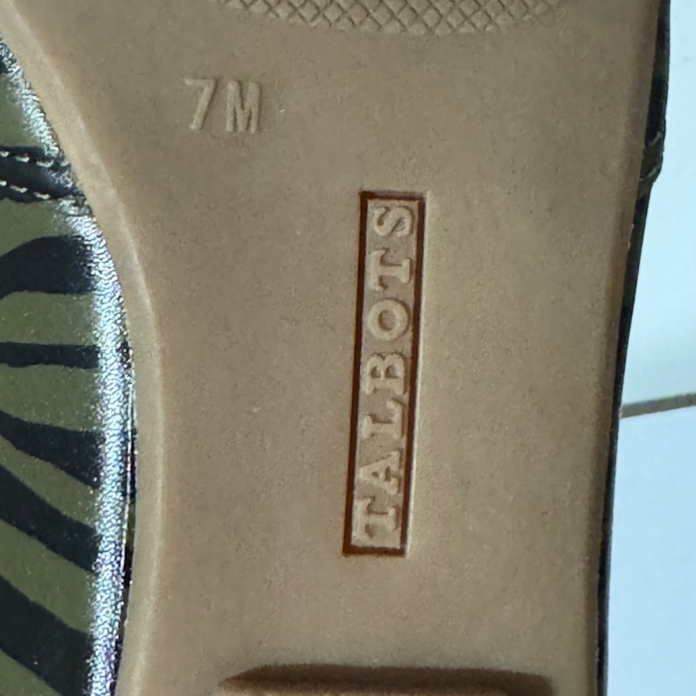 Talbots Jessie Gore Zebra Nappa Loafers Women’s Size 7 - Picture 5 of 5
